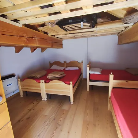Rifugio Alpe Bonze Farm stay *